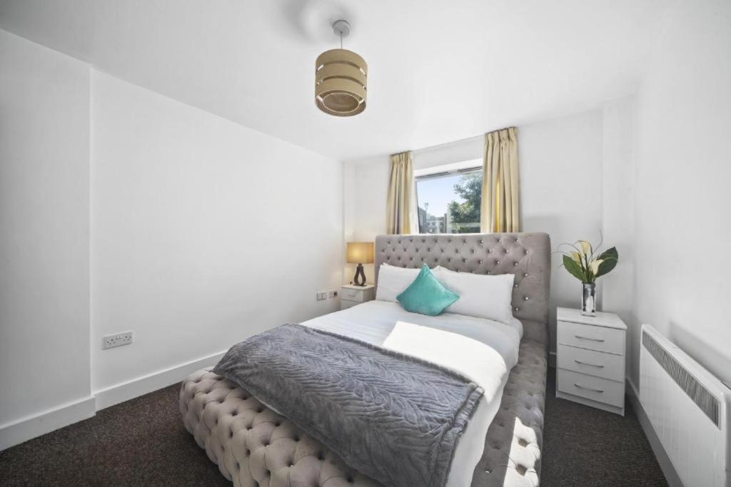Marx Stylish 1-bed Near Bridge & Tower Bridge - Great Location With Free Parking Appartamento Londra